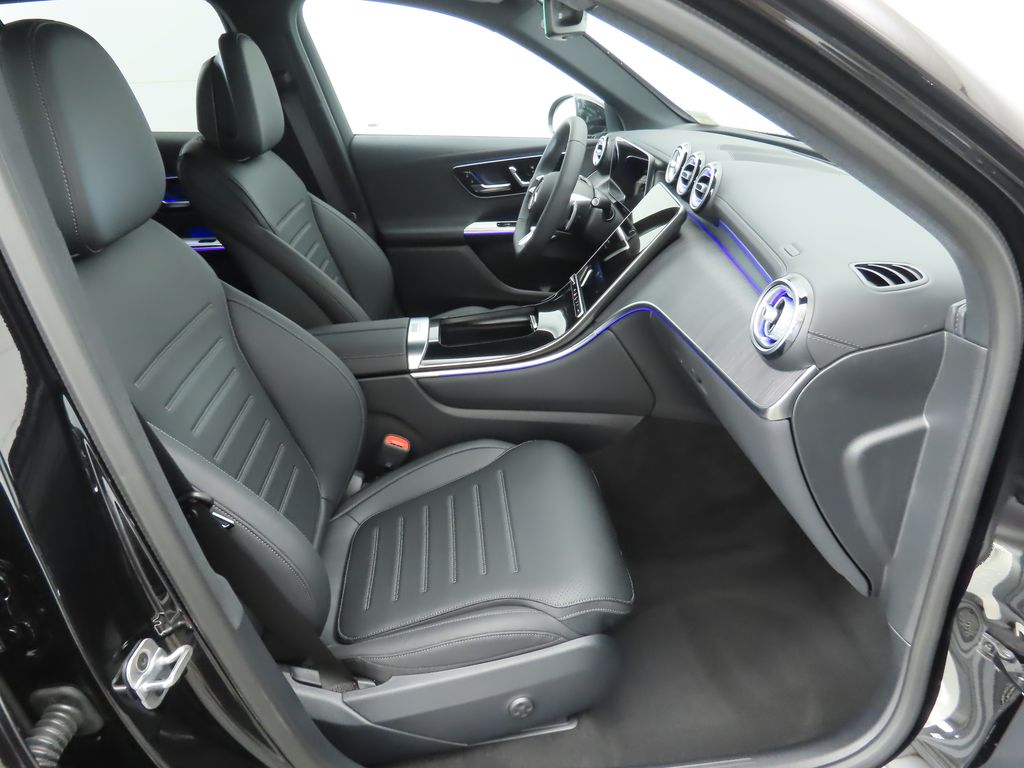 Thumbnail: 2026 Mercedes-Benz GLC - 20