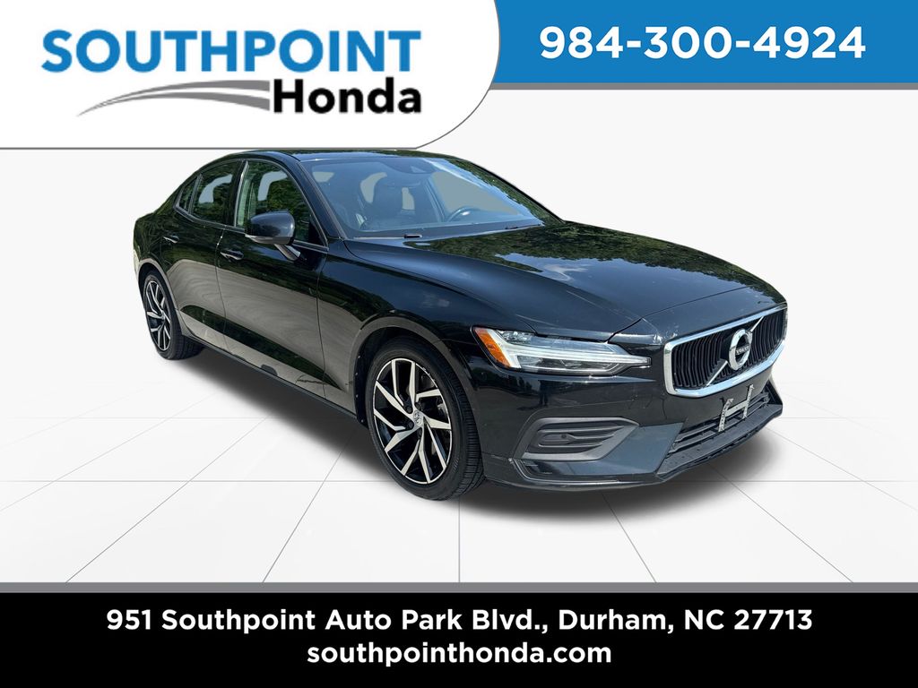  2019 Volvo S60 T5 Momentum FWD   
