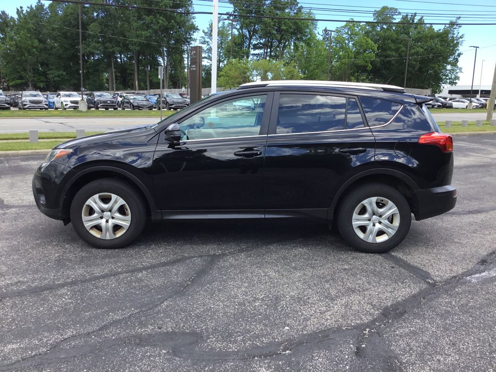 Thumbnail: 2014 Toyota RAV4 - 2
