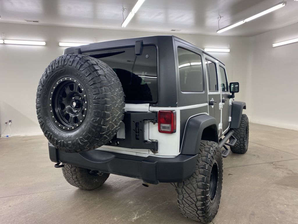 2016 Jeep Wrangler Unlimited Rubicon photo