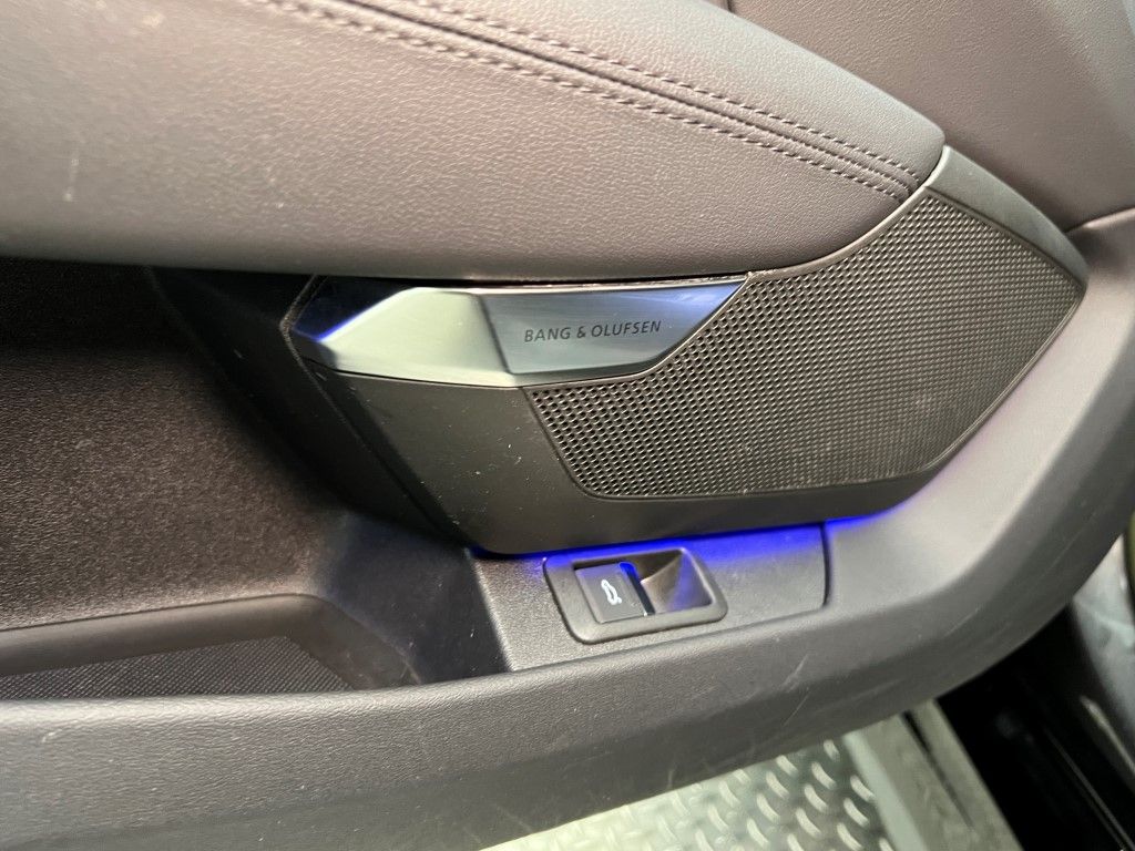 Thumbnail: 2023 Audi e-tron GT - 31