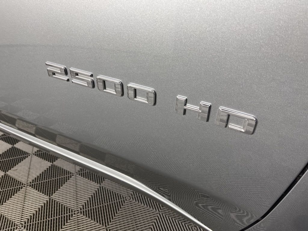 Thumbnail: 2025 Chevrolet Silverado 2500 - 3