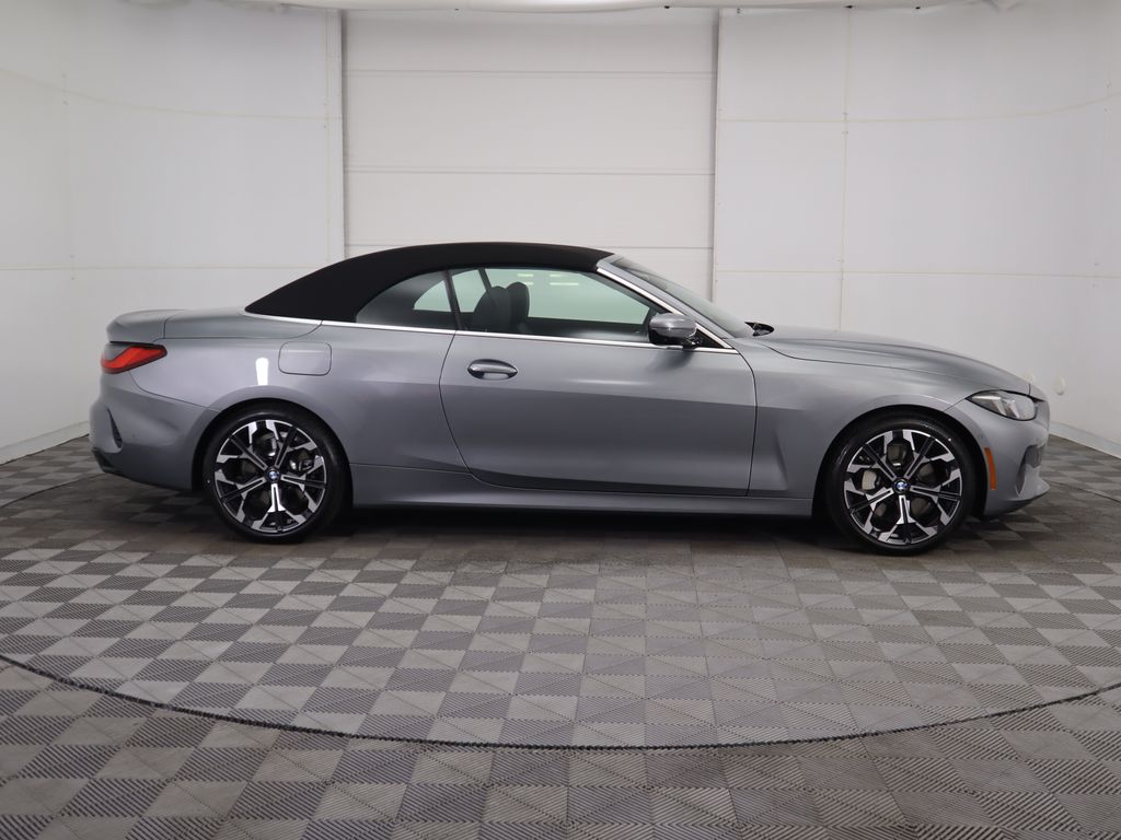 Thumbnail: 2026 BMW 4 Series - 12
