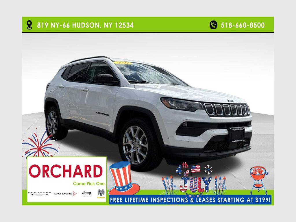 Bright White Clearcoat 2022 Jeep Compass SUV / Crossover Four-Wheel Drive 9-Speed Automatic