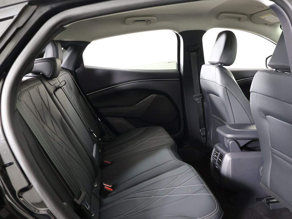 Used 2024 Black Ford Select image 35
