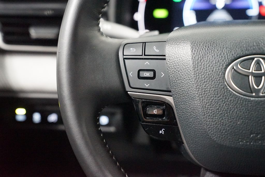 Thumbnail: 2025 Toyota Camry - 14