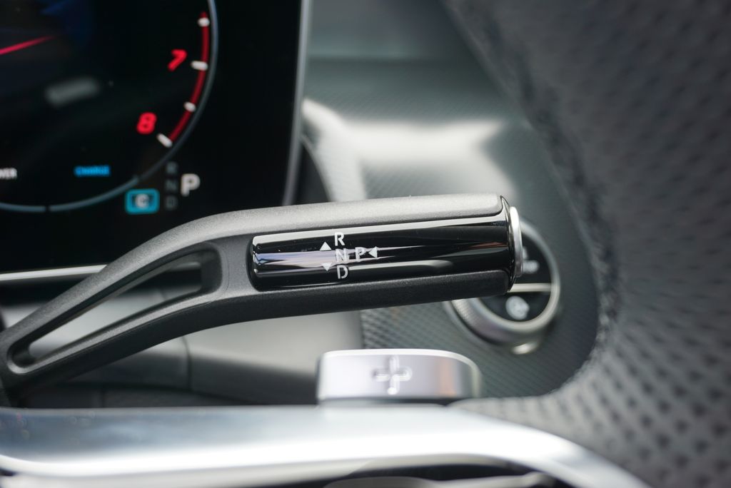 Thumbnail: 2026 Mercedes-Benz GLC - 30