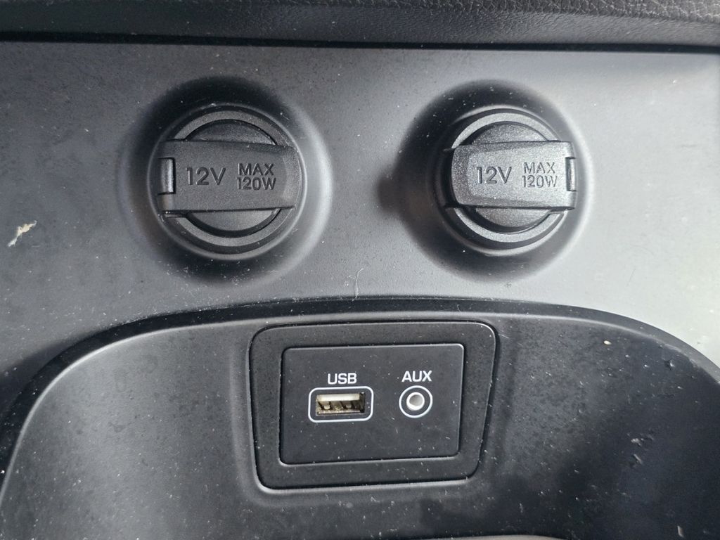 Used 2018 Gray Hyundai  image 28