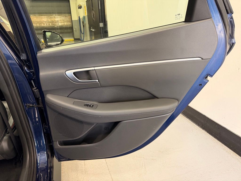 Thumbnail: 2020 Hyundai Sonata - 25