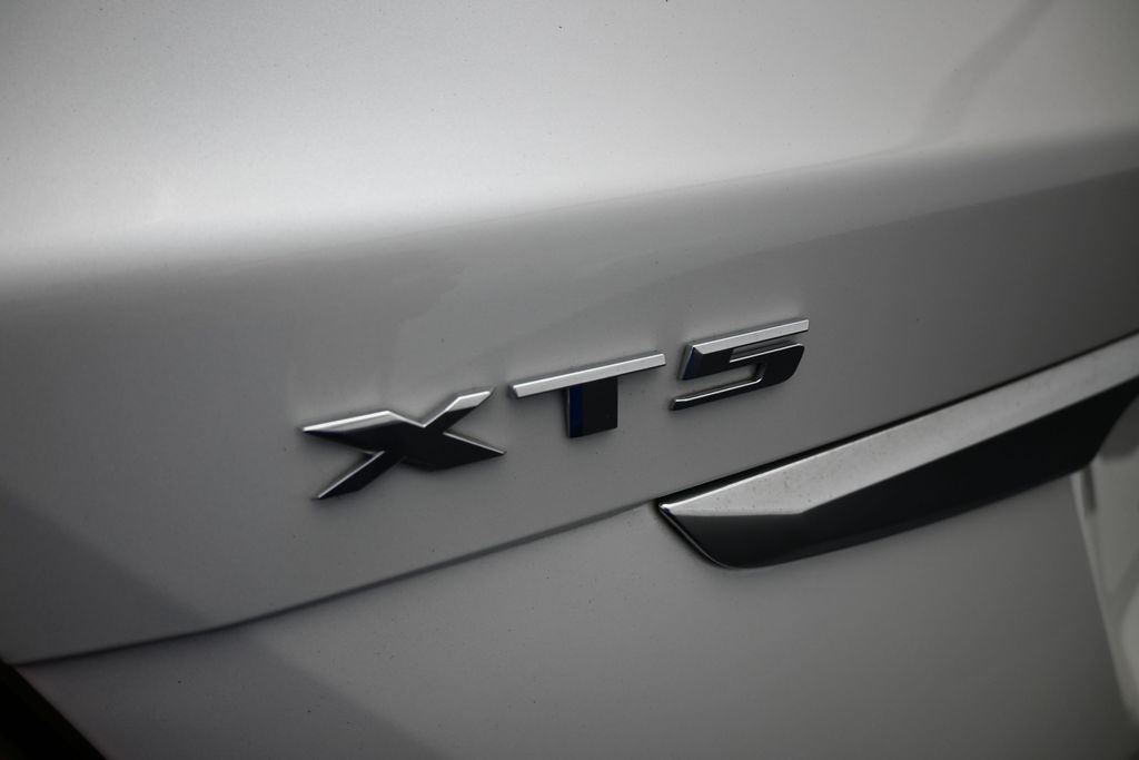 Used 2024 Crystal White Tricoat Cadillac Premium Luxury image 42