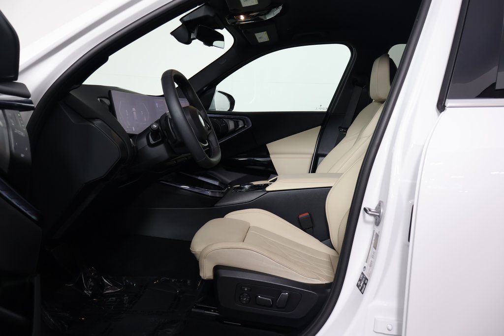 Thumbnail: 2026 BMW X3 - 10