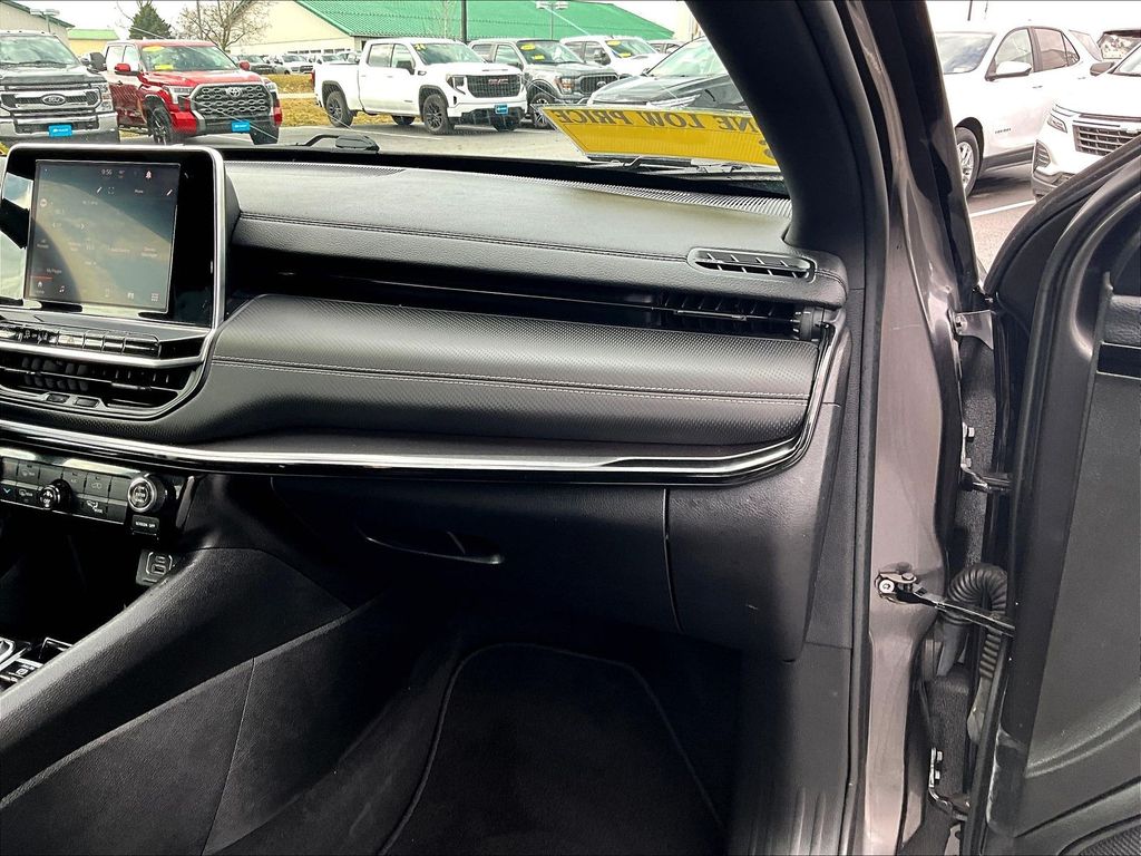 2022 Jeep Compass — photo 13