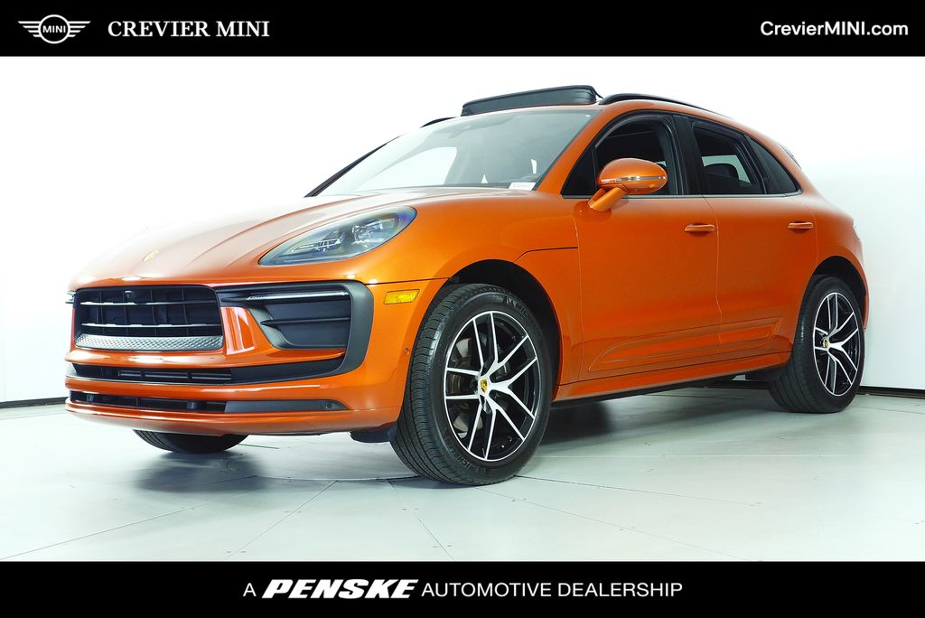 Thumbnail: 2022 Porsche Macan - 1