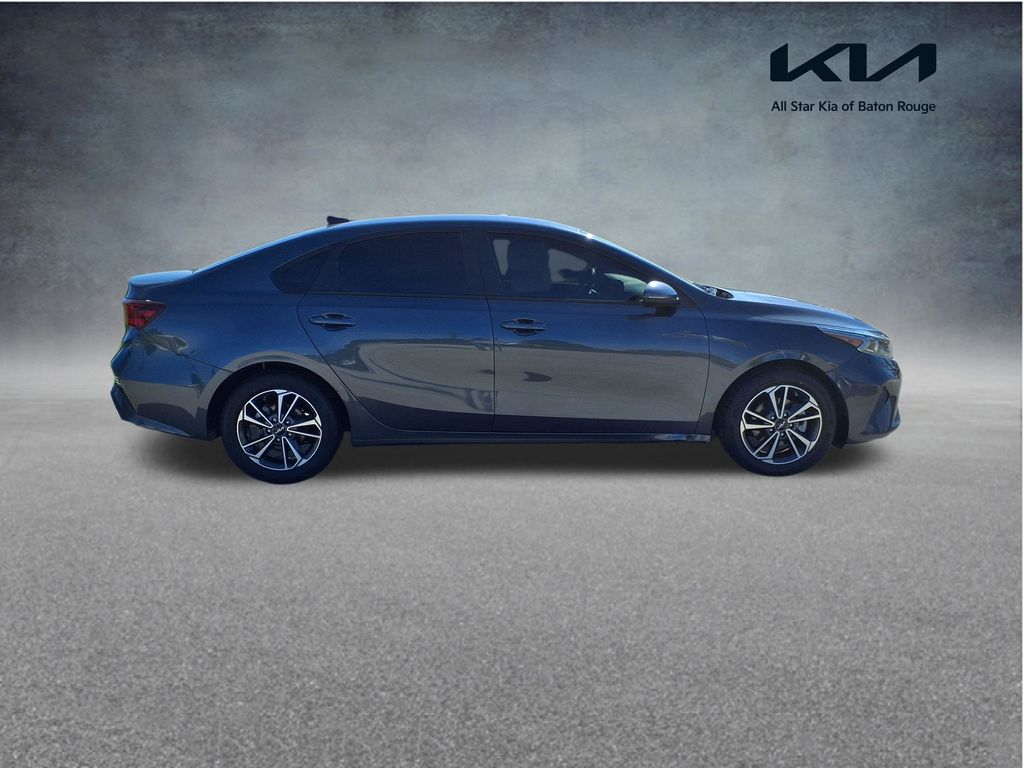 2023 Kia Forte LXS FWD