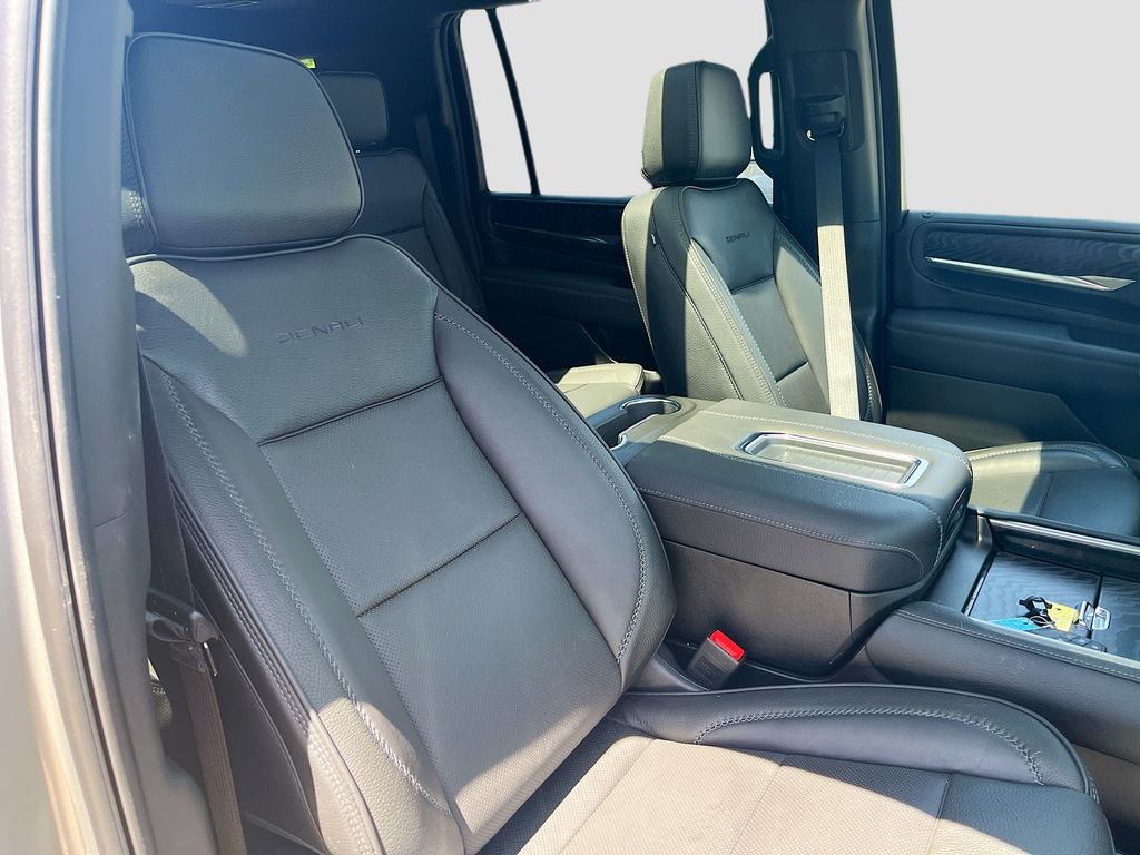 Used 2024 Silver GMC Denali image 30