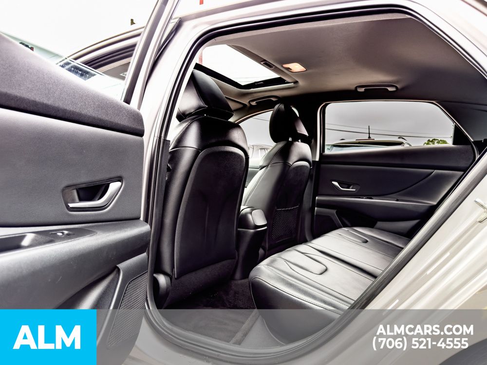 Used 2022 Silver Hyundai Limited image 15