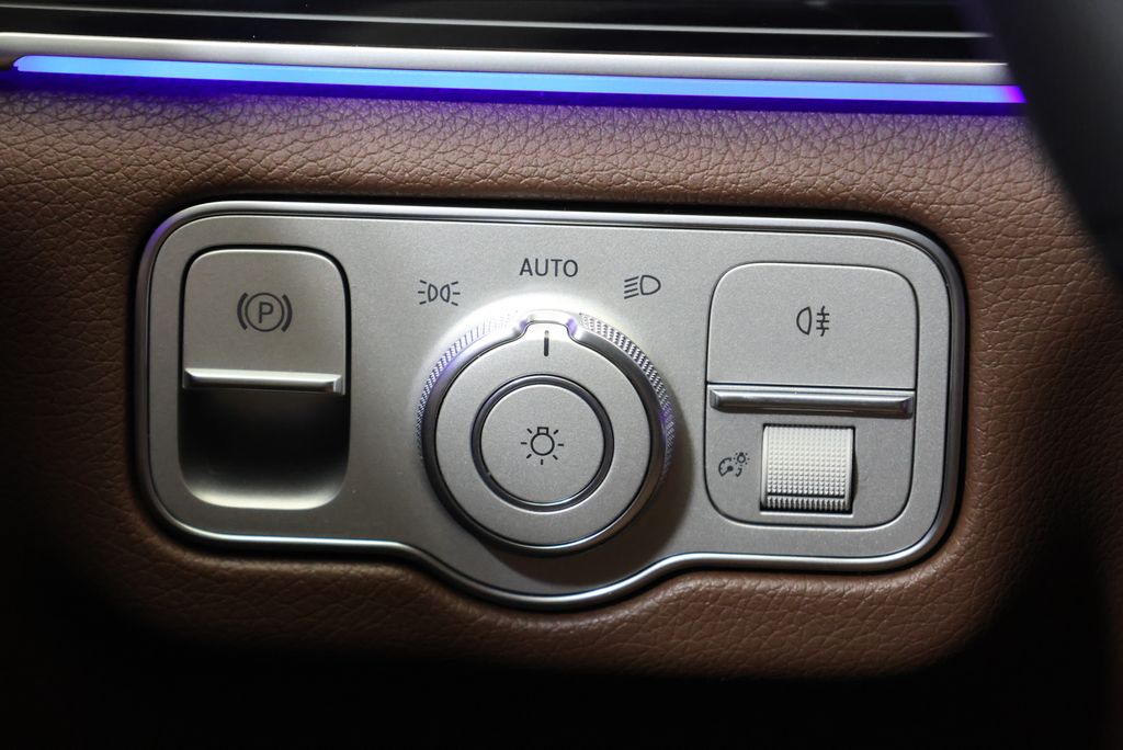 Thumbnail: 2026 Mercedes-Benz GLE - 19