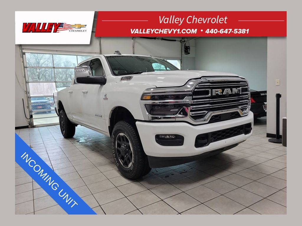 Bright White Clearcoat 2026 RAM 2500 Laramie Crew Cab 4WD Pickup Truck Four-Wheel Drive 8-Speed Automatic