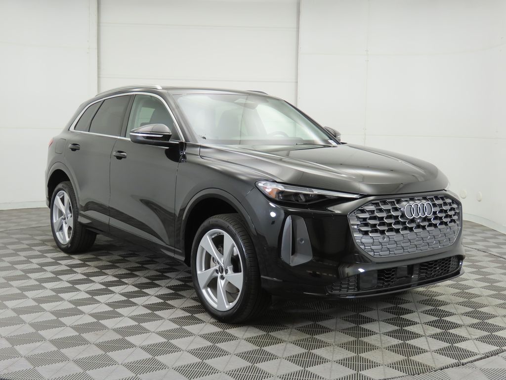 Thumbnail: 2025 Audi Q5 - 3