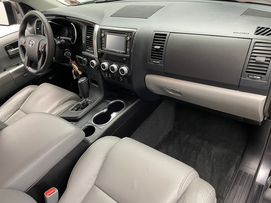 Thumbnail: 2018 Toyota Sequoia - 16
