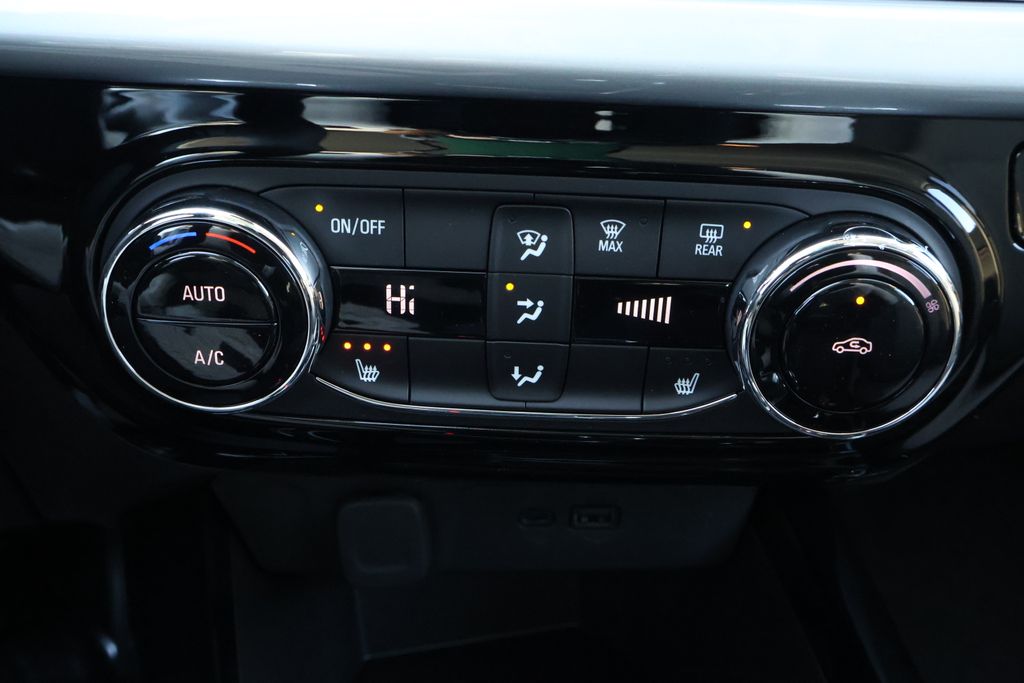 Thumbnail: 2026 Chevrolet Trax - 27