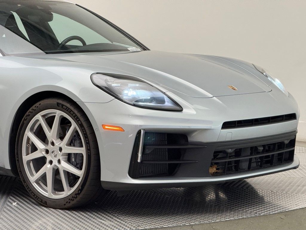 Thumbnail: 2025 Porsche Panamera - 2