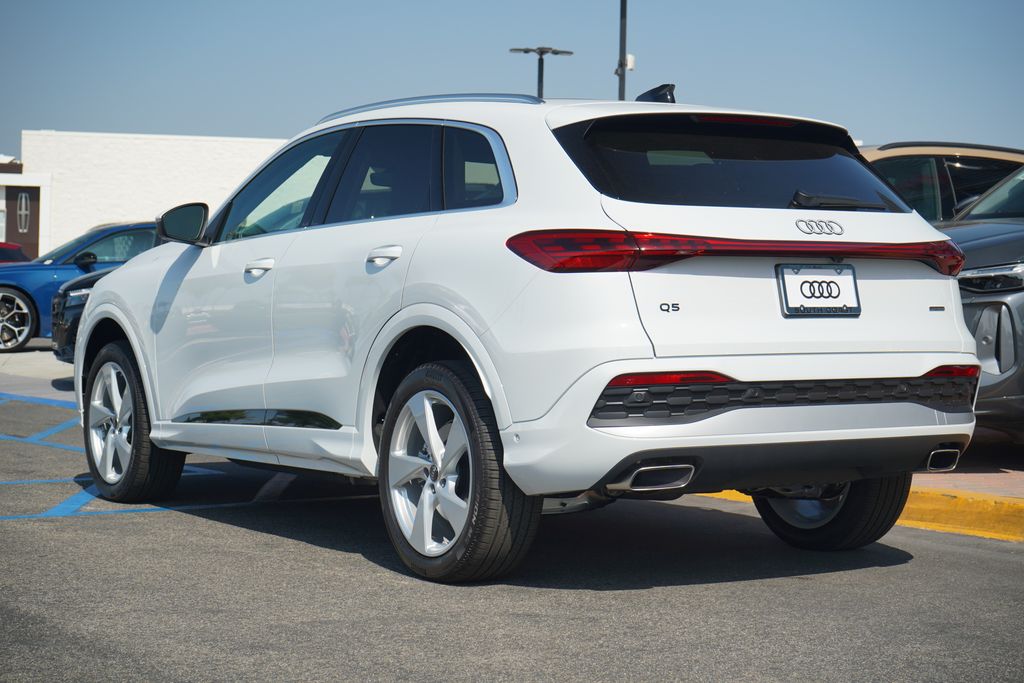 Thumbnail: 2025 Audi Q5 - 3