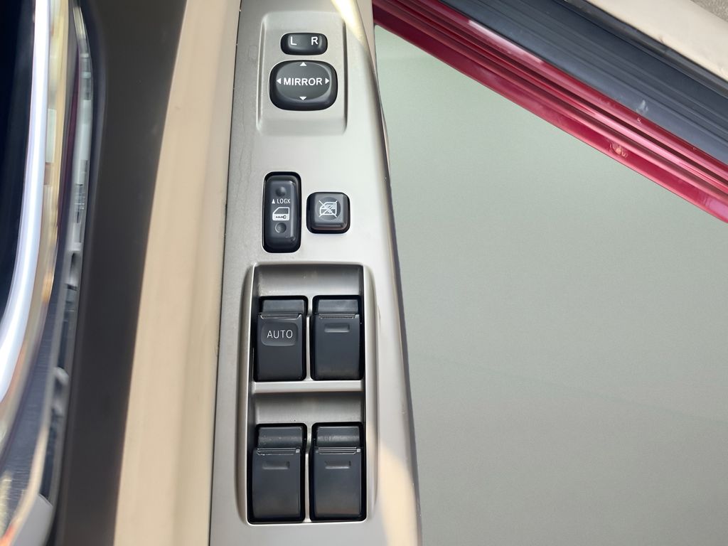 Used 2005 Toyota Prius Sedan