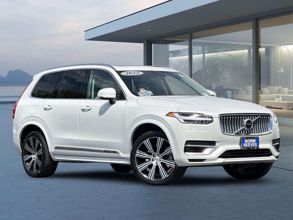 2022 Volvo XC90 Recharge Inscription Extended Range 7-Passenger eAWD