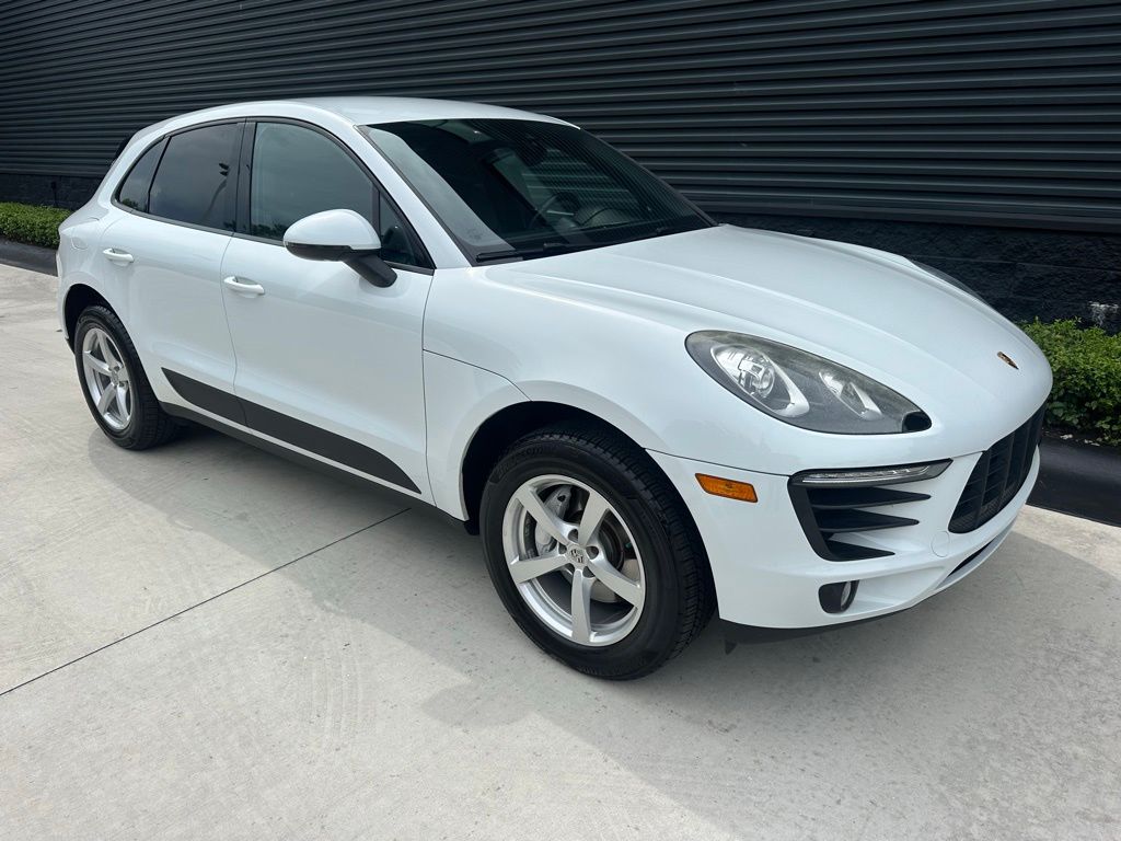Thumbnail: 2017 Porsche Macan - 11