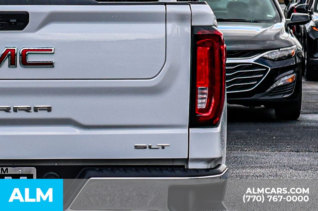 Used 2025 White GMC SLT image 15