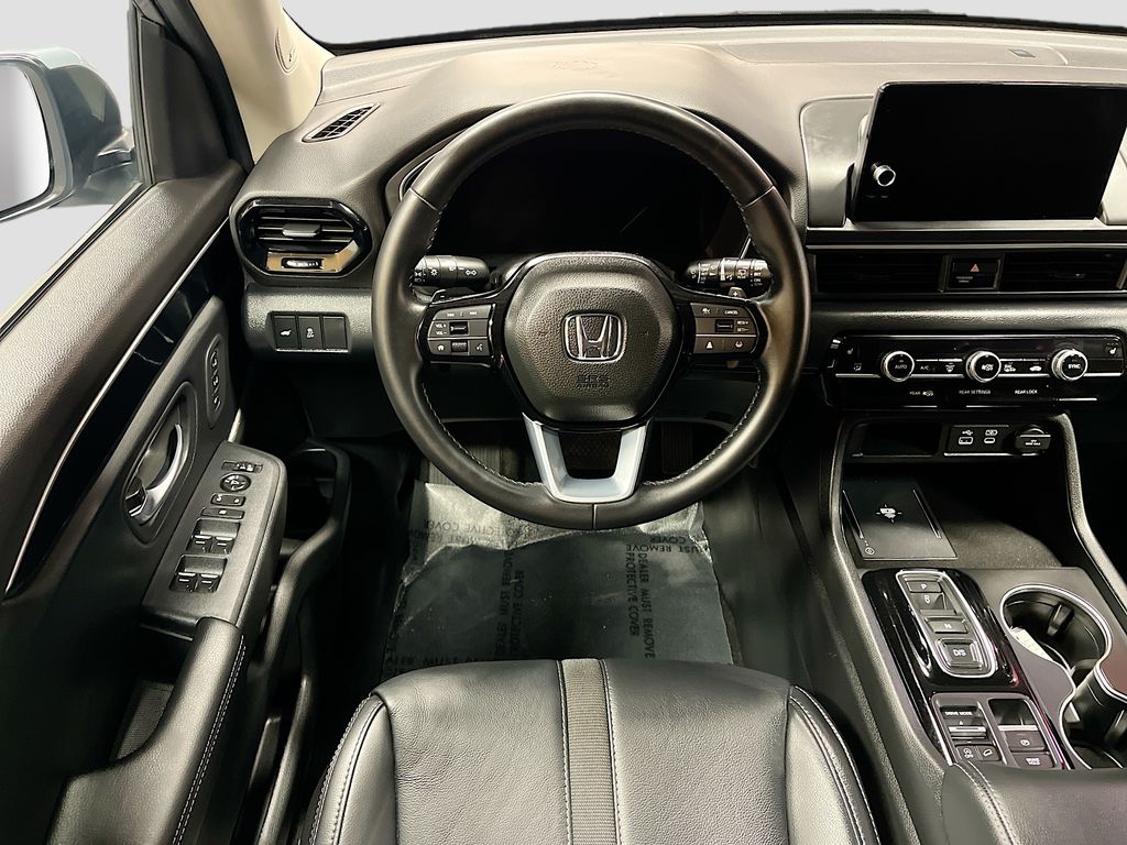 Used 2025 Gray Honda Touring image 24