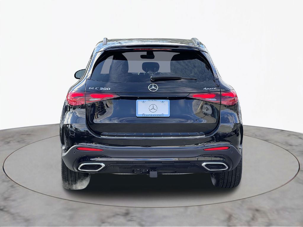 2025 Mercedes-Benz GLC 300 5