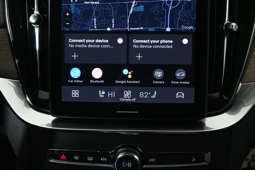 Thumbnail: 2025 Volvo XC90 - 22