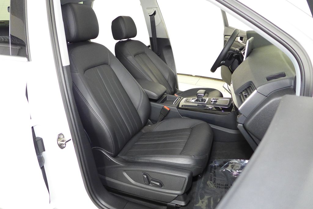 Thumbnail: 2018 Audi Q5 - 19