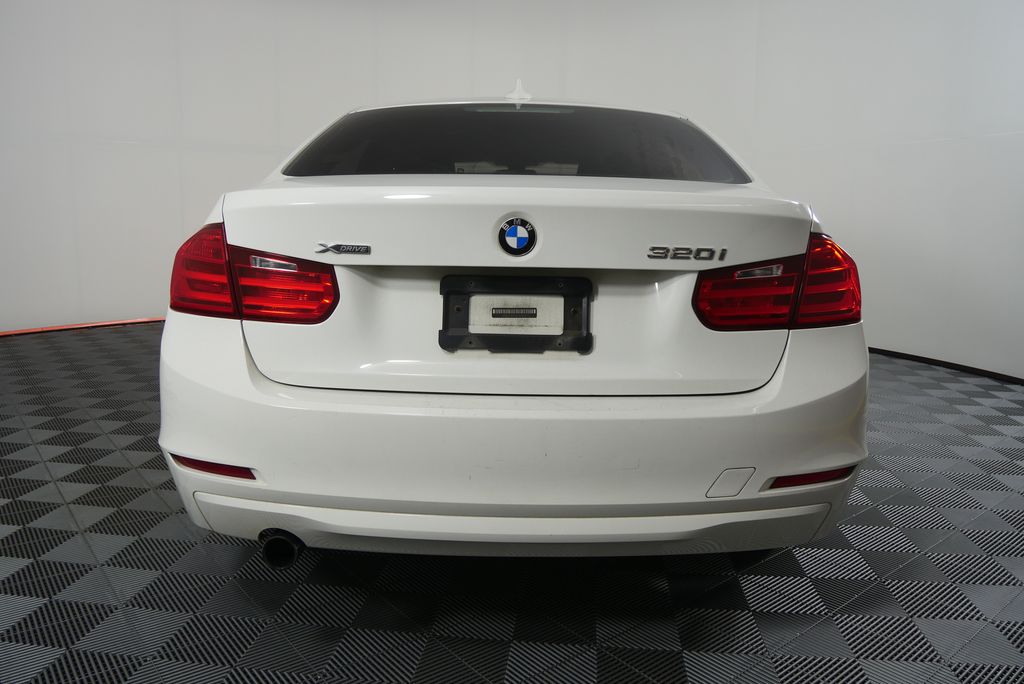 2015 BMW 3 Series 320i xDrive 4