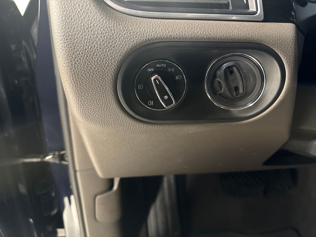 used 2017 Porsche Macan car, priced at $26,298