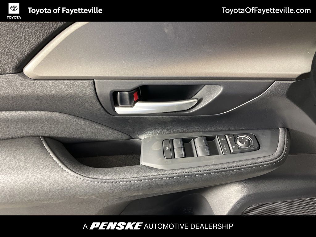 Thumbnail: 2026 Toyota Grand Highlander - 28