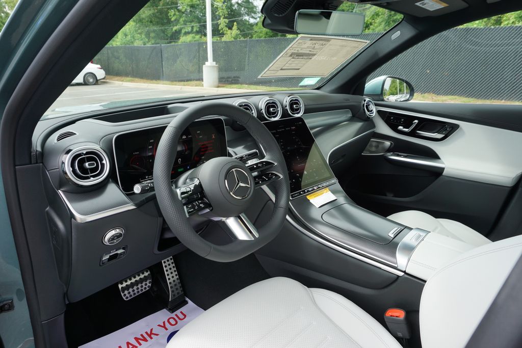 2025 Mercedes-Benz GLC 350 21