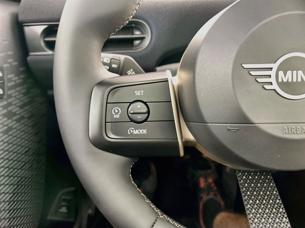 Thumbnail: 2026 MINI Cooper - 11