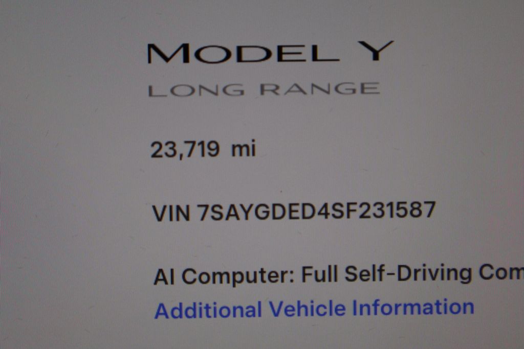 Thumbnail: 2025 Tesla Model Y - 25