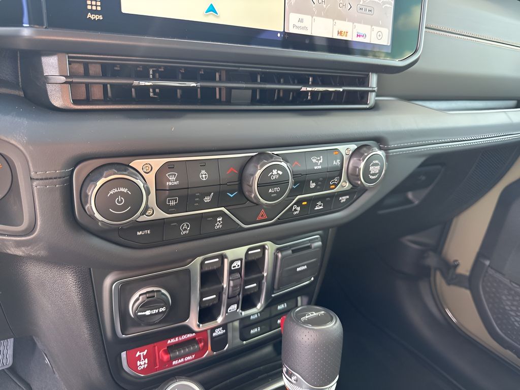 New Car 2025 Jeep Gladiator  Mojave For Sale Under $50,000 In Austin, Texas