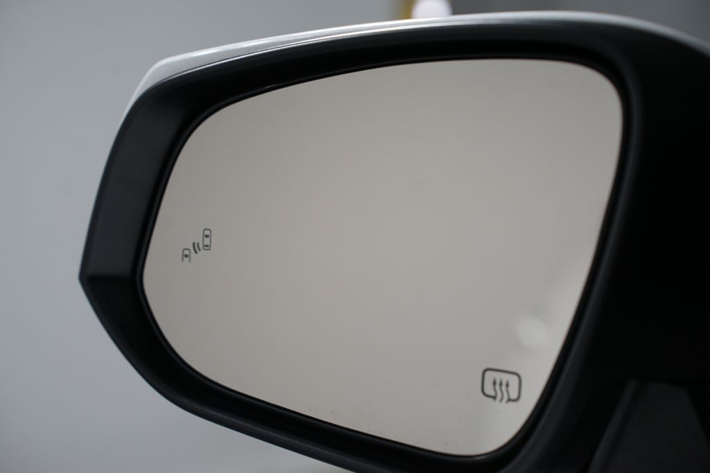 Thumbnail: 2024 Toyota Highlander - 26