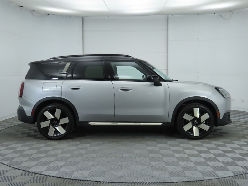 2025 MINI Cooper Countryman Base 4