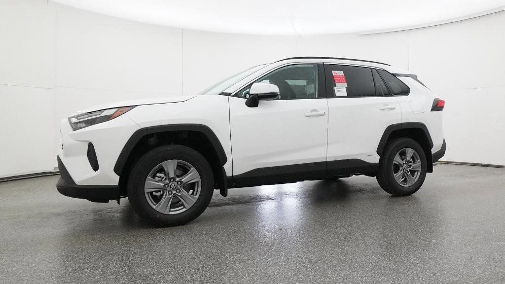 Thumbnail: 2025 Toyota RAV4 - 32