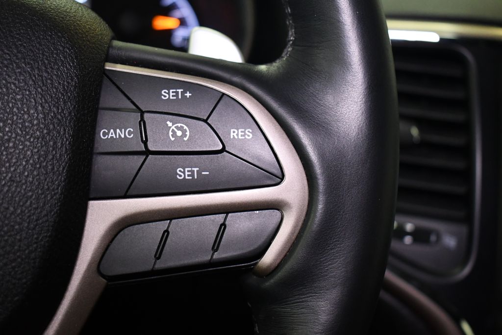 Thumbnail: 2016 Jeep Grand Cherokee - 22