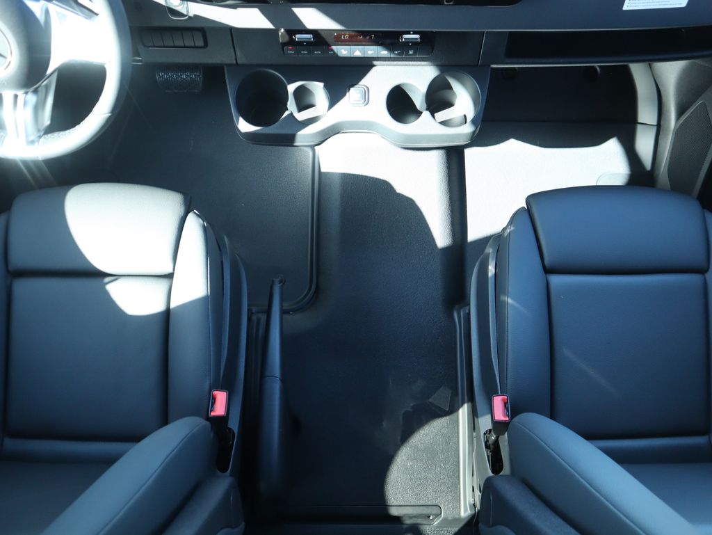 Thumbnail: 2026 Mercedes-Benz Sprinter - 18