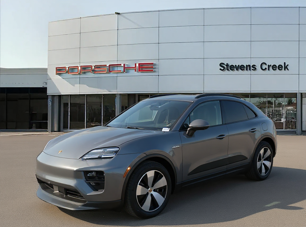 Thumbnail: 2026 Porsche Macan - 1