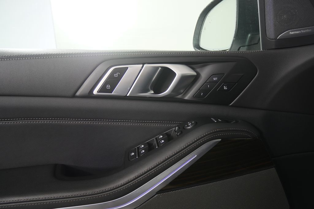 Thumbnail: 2024 BMW X5 - 8