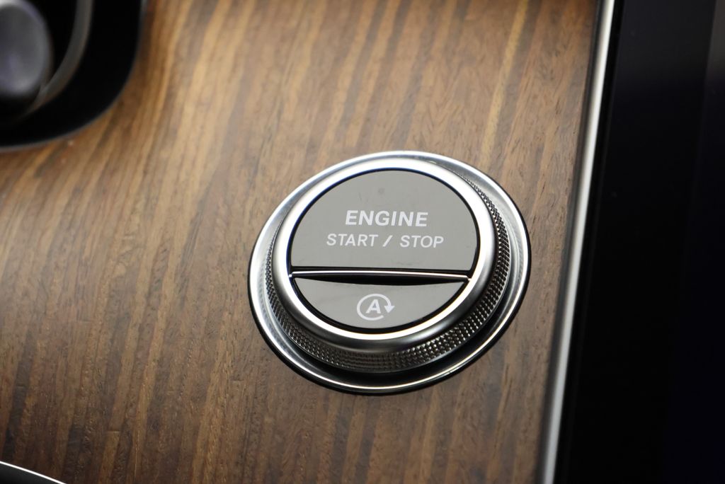 Thumbnail: 2023 Mercedes-Benz C-Class - 24
